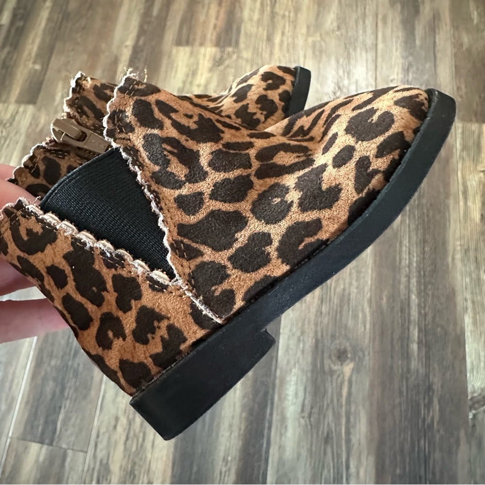 Cheetah leopard toddler girl booties size 4 ankle boots